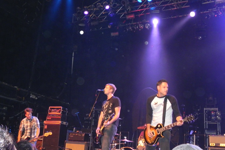 FUELED BY RAMEN 15TH ANNIVERSARY Jour 1 (07/09/11) RockUrLife